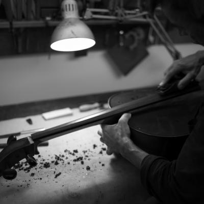 Maître Le Gouic luthier à Marseille